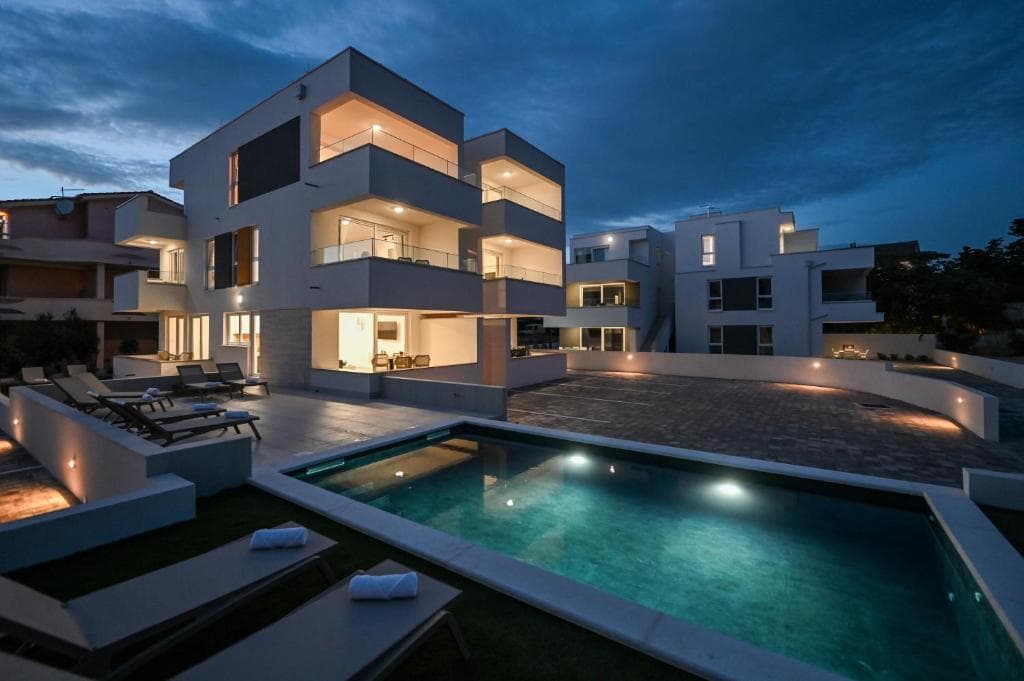 Appartement Break 8 met zwembad in Novalja