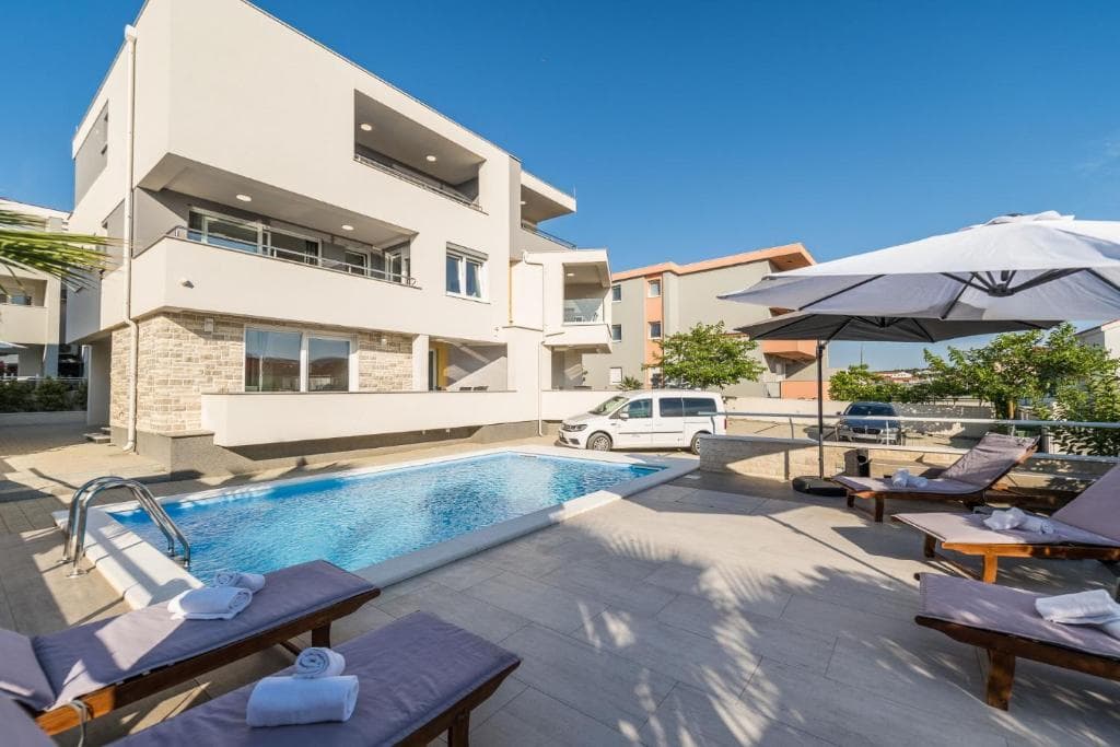 Danivan B 4 Appartement in Novalja