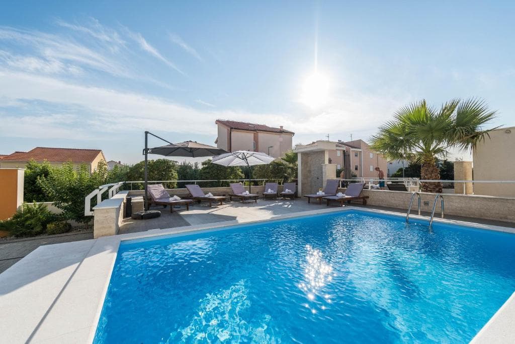 Danivan B Tweepersoonskamer met Balkon in Novalja