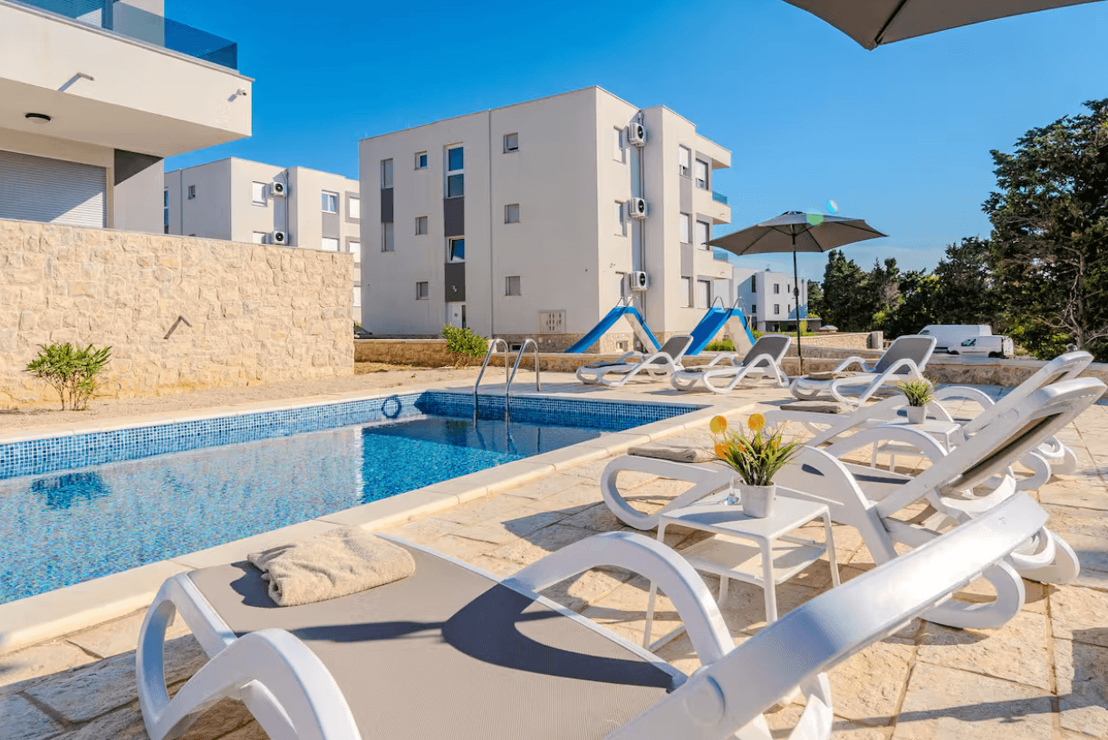 Mirjana Stadt-Apartment 6 in Novalja